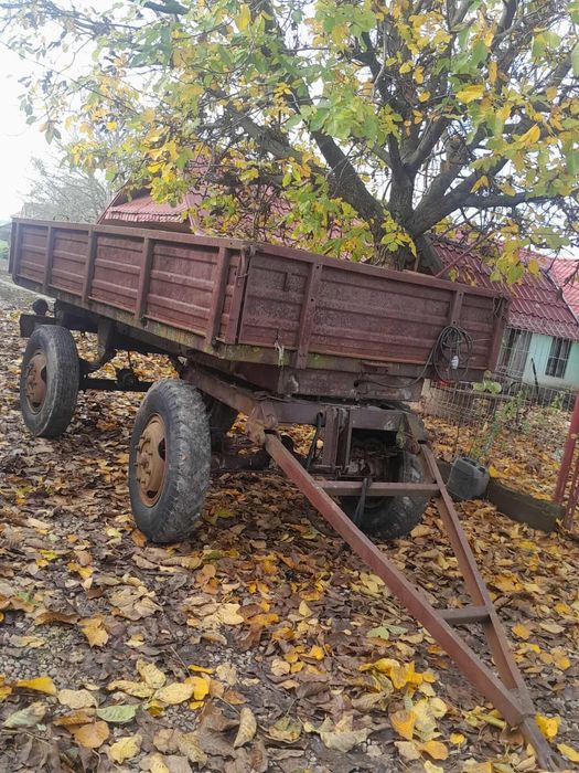 Remorca auto basculabila  tractor