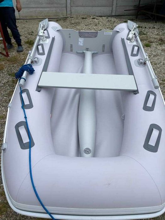 Vand barca KOLIBRI DXL 300