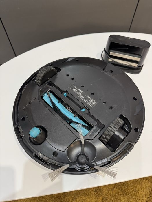 Robot aspirator Xiaomi Viomi 3 cu mop