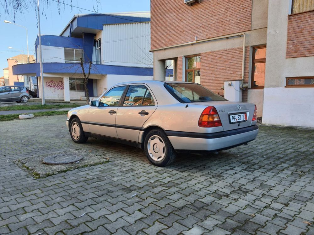 Mercedes C-Class W202
