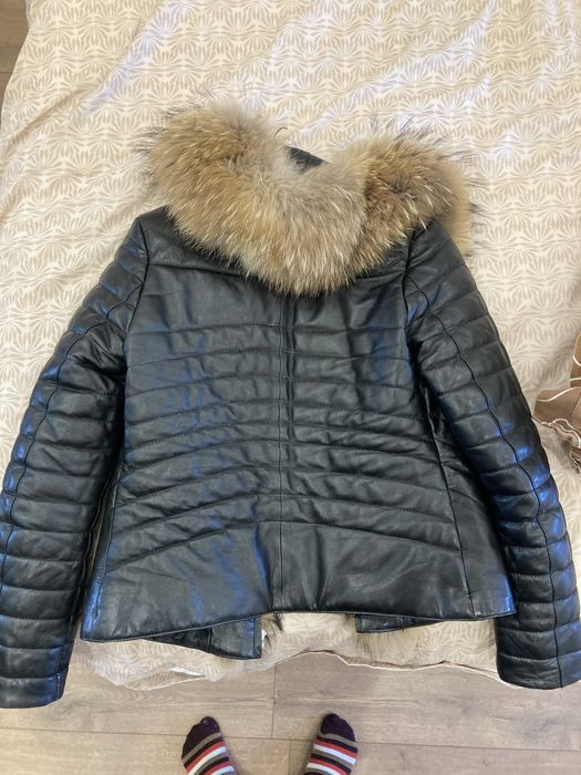 Яке с естествена яка