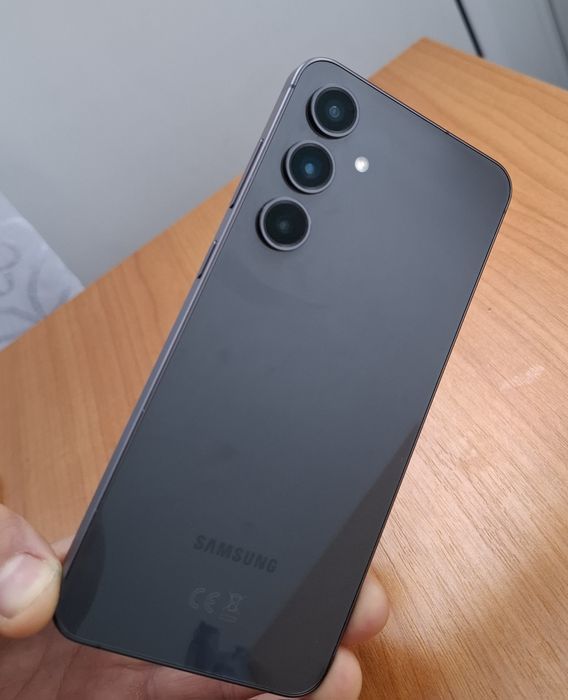 Samsung S24FE, în garanție