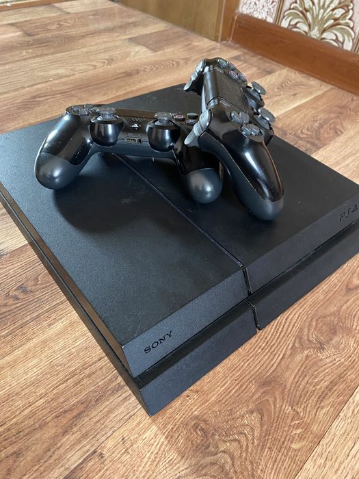 продается пс4 на 500гб состояние идеальное с топ играми