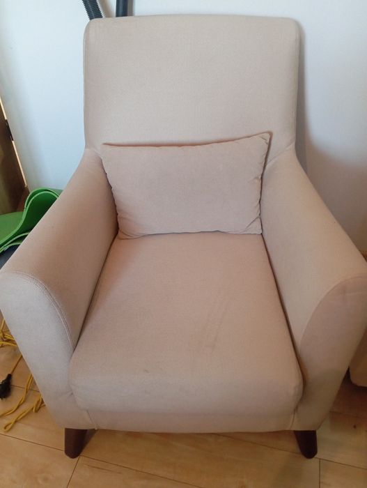 Кресло мягкое бежевое бу