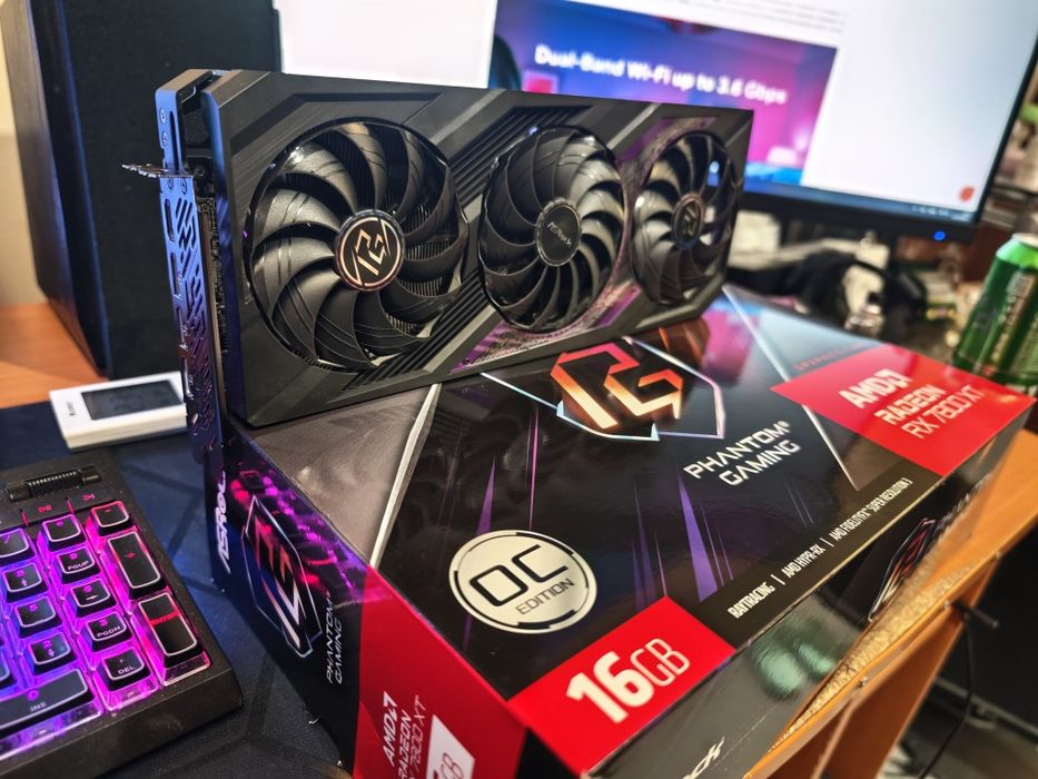 ASRock RX 7800 XT Phantom Gaming 16GB OC