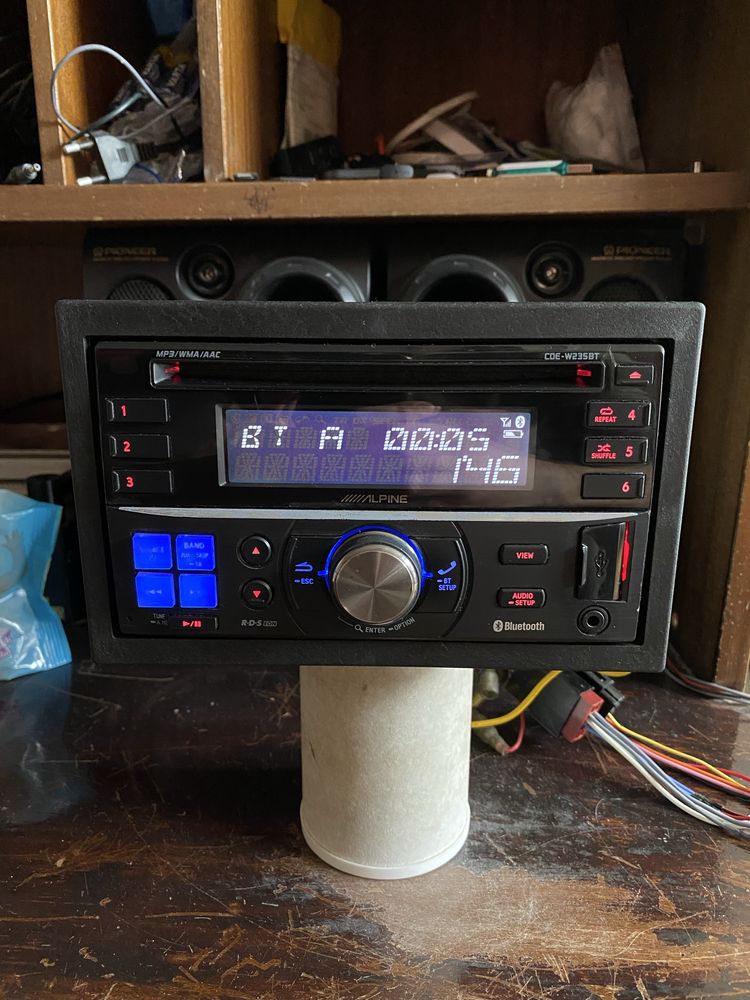 ALPINE CDE-W235BT - ДВОЕН ДИН- BLUETOOTH USB CD радио плеър за кола сд