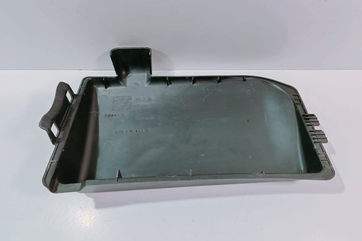 Capac baterie 6Q0915429B Volkswagen VW Polo  seria