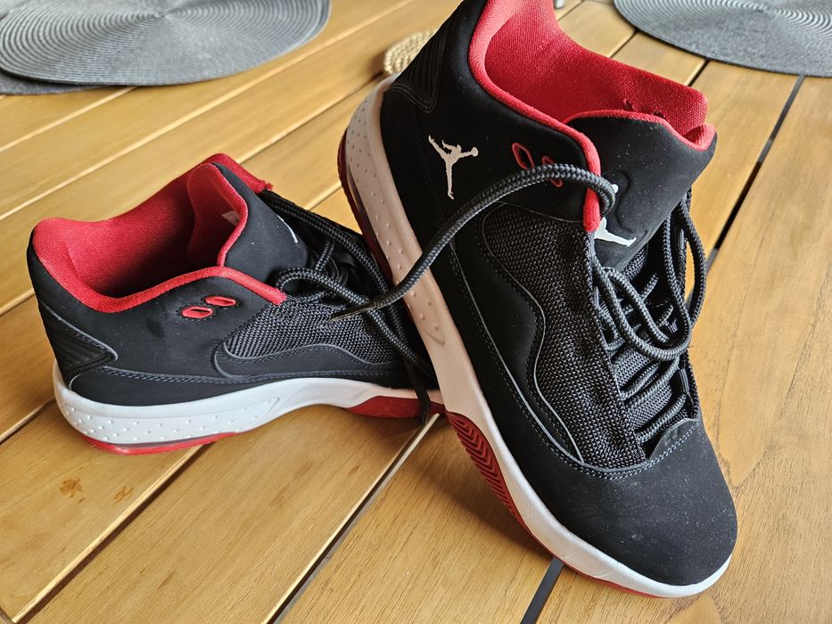 Vand Jordan Jumpman Pro Black/Red/White – mărimea 40 Unisex