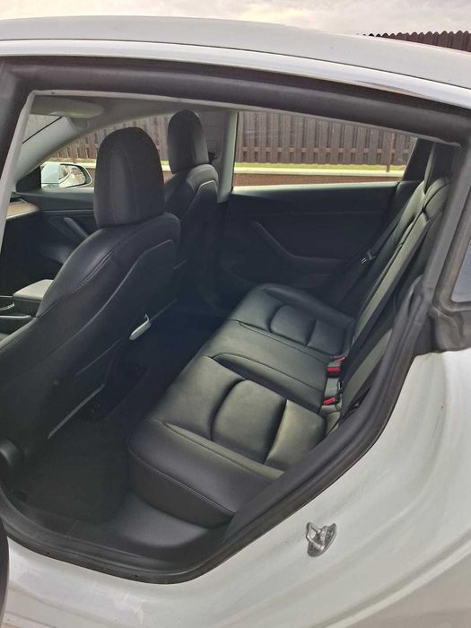 Tesla Model 3 Standard Range Plus 2020