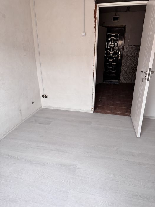 Vand Garsoniera schela