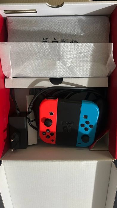 Nintendo Switch OLED (прошитый) • Состояние как новый