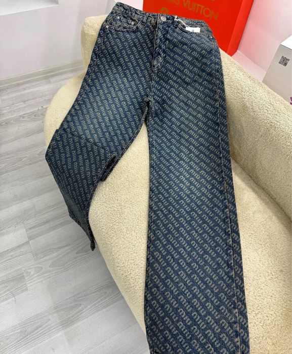Дънки на  Miu miu