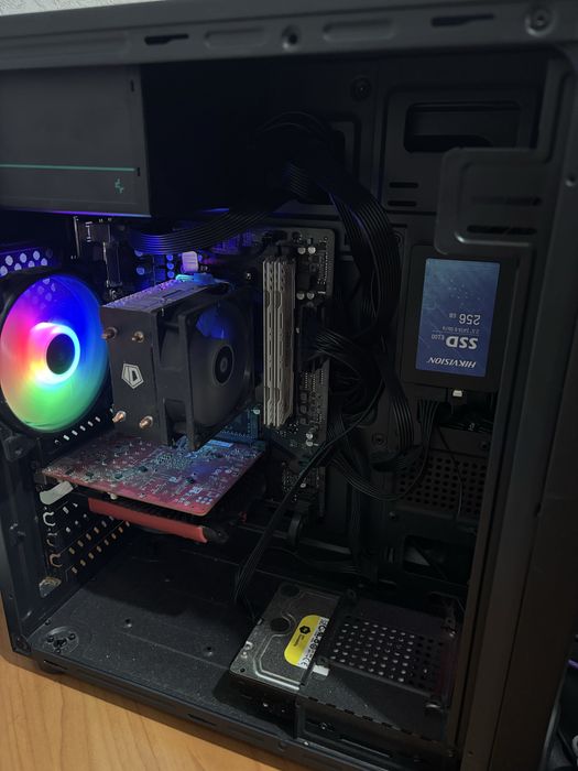 Продаю игровой компьютер с монитором