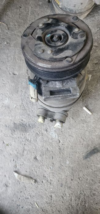 Опел кансанер  насос