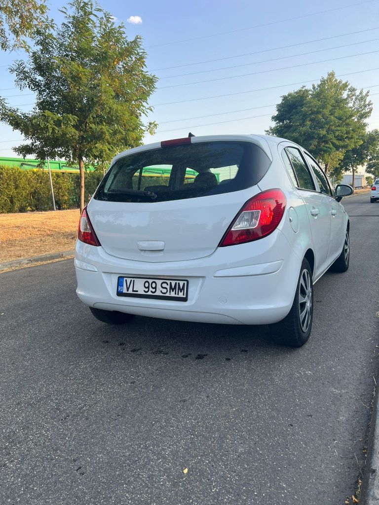 Opel corsa D 2008
