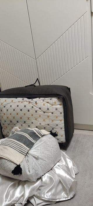 Б/у подушки 5 штук