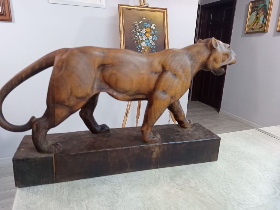 Тигър величие в дърво (44 см)