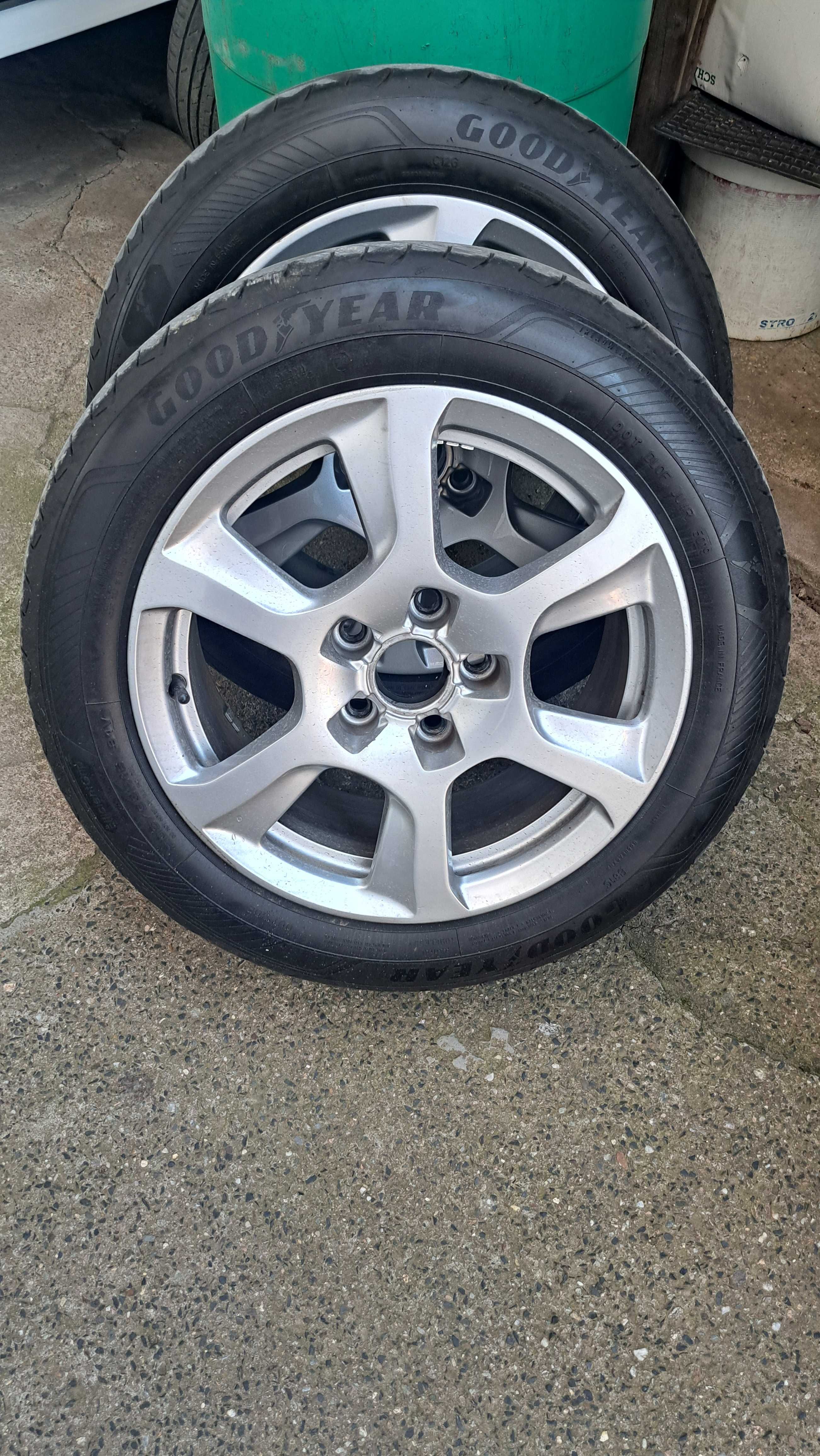 Гуми с джанти AUDI 205 55 16