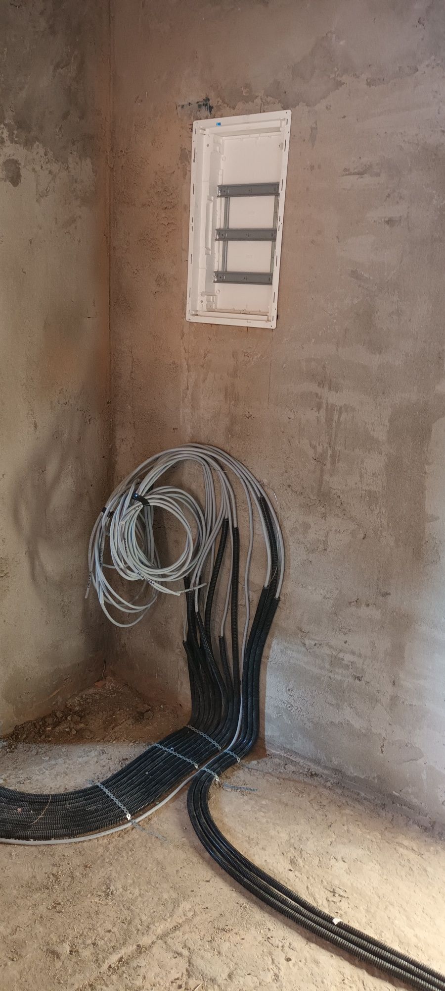 Electrician autorizat