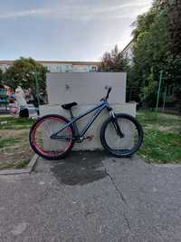 Dirt street mtb Octane one Zircus