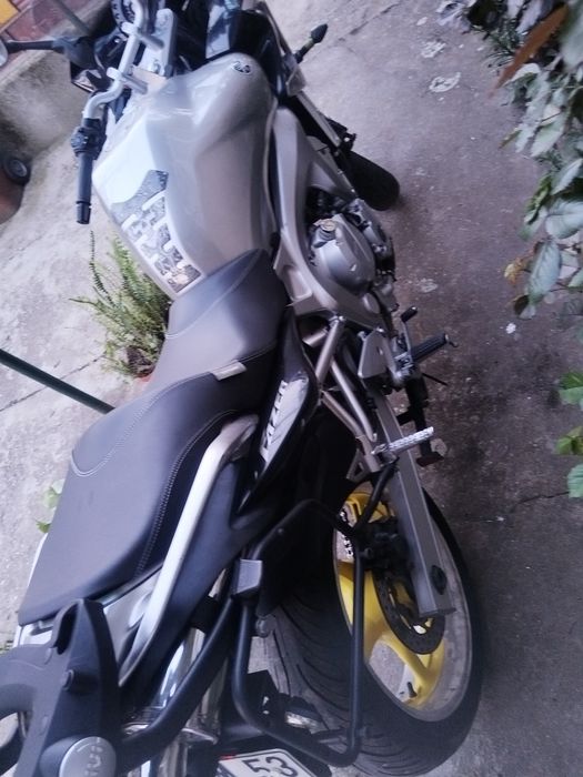Vând  Yamaha FZ6 N