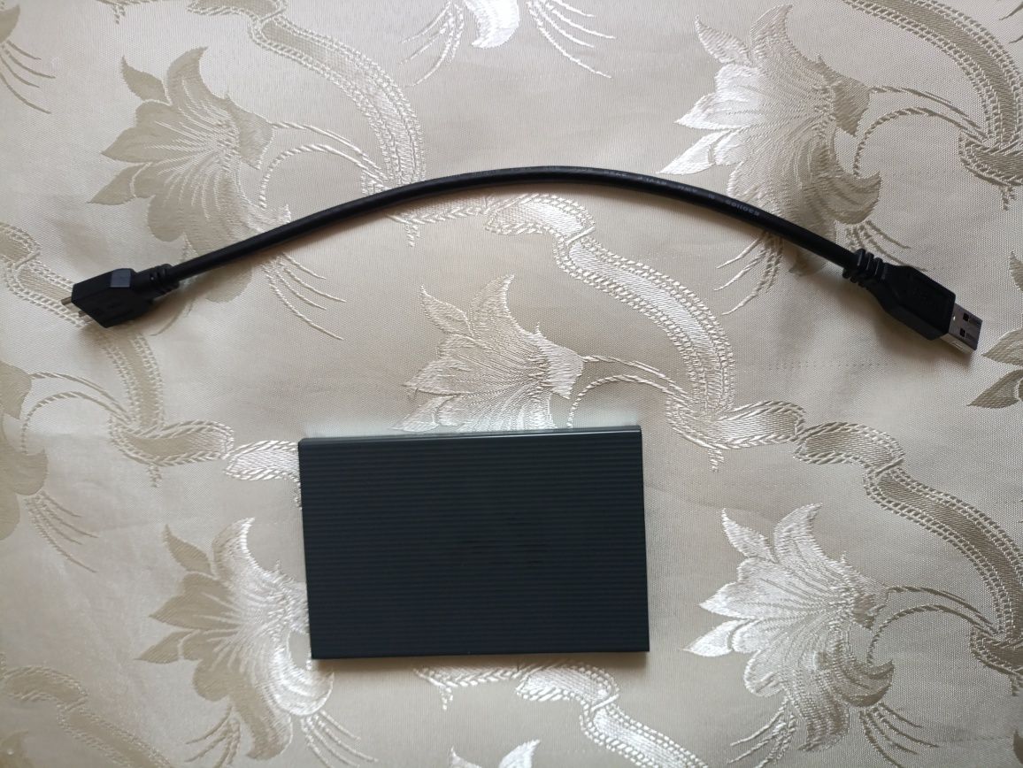 внешний жёсткий диск (HDD) HIKVISION (2 террабайта)