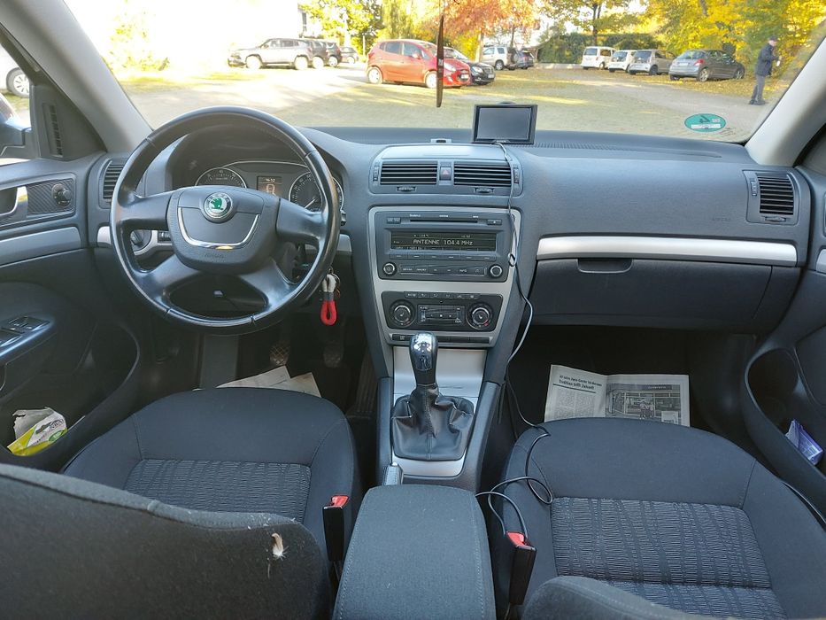 Vind Skoda Octavia 1.4 TSI stare impecabilă tehnic și optic