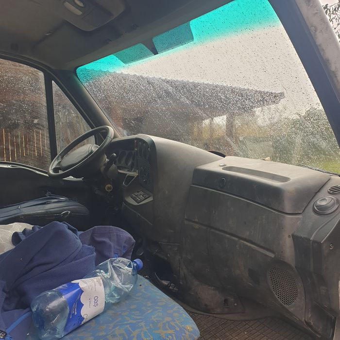 Camioneta de vânzare