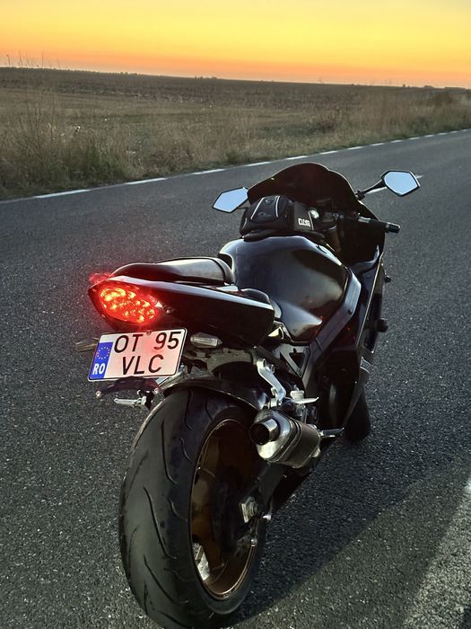 Suzuki gsx r k4 1000