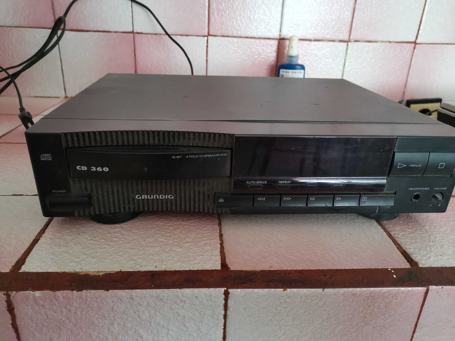 CD GRUNDIG 360/ сд плеър