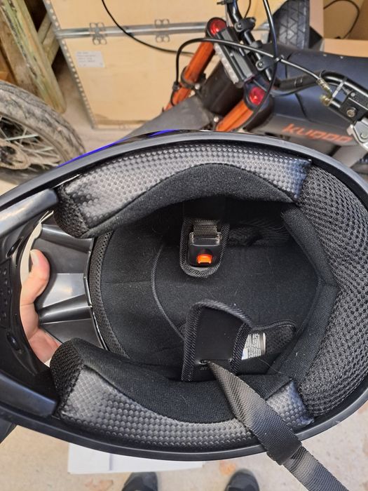 Кросова каска за дете