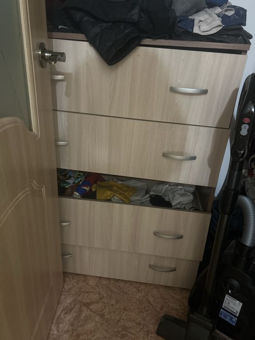 Комод отдам даром требуется ремонт