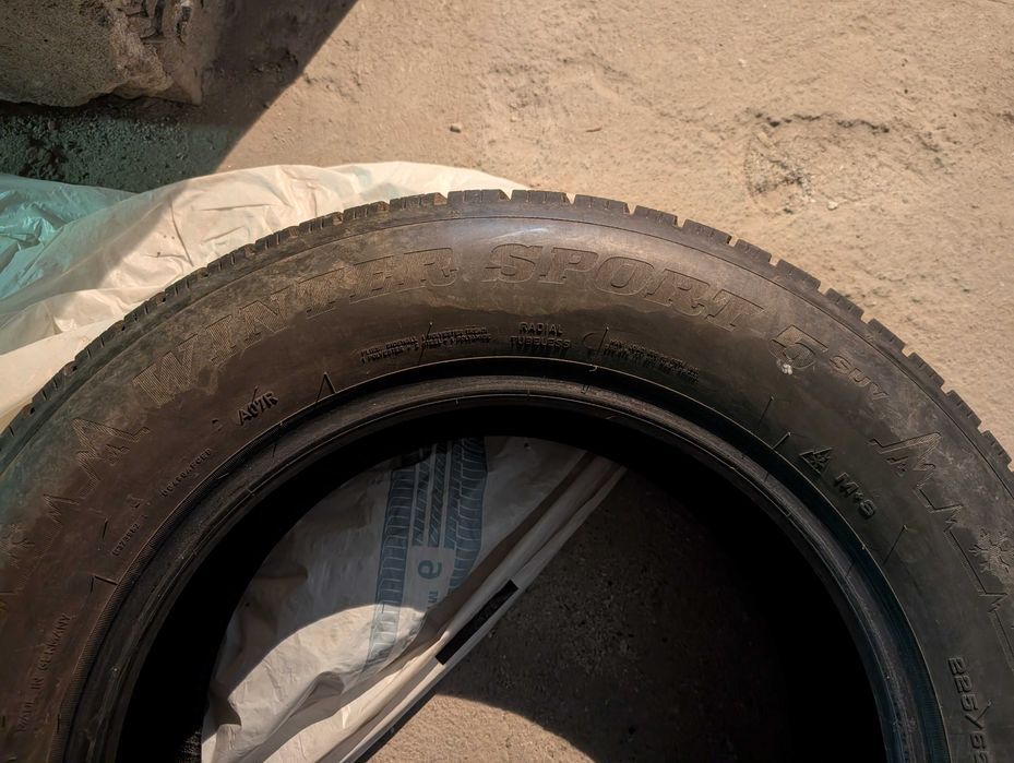 Зимни гуми джип SUV 225/65/R17 Subaru Outback Dunlop Winter Sport 5