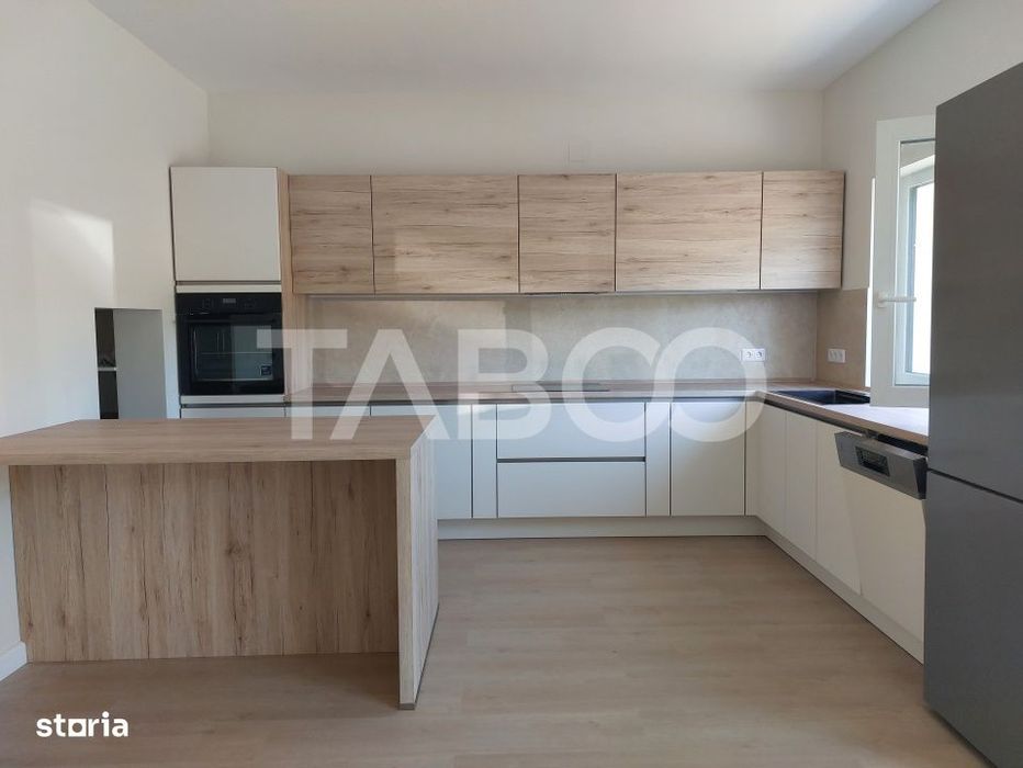 Casa individuala de inchiriat D+P+1E 3 dormitoare curte libera 300 mp