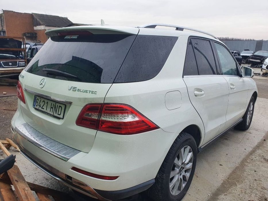 Dezmembrez Mercedes Ml350 w166 motor 3.0cdi 190kw 258cp cod om642.826 dezmembrari piese jante r18