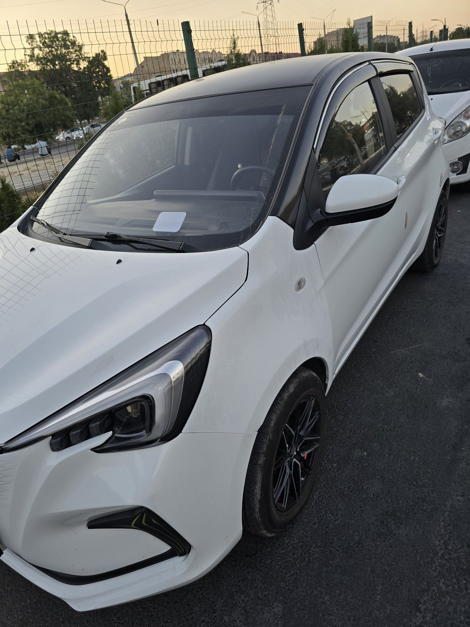 Продаётся электромобиль changan ben ben e star