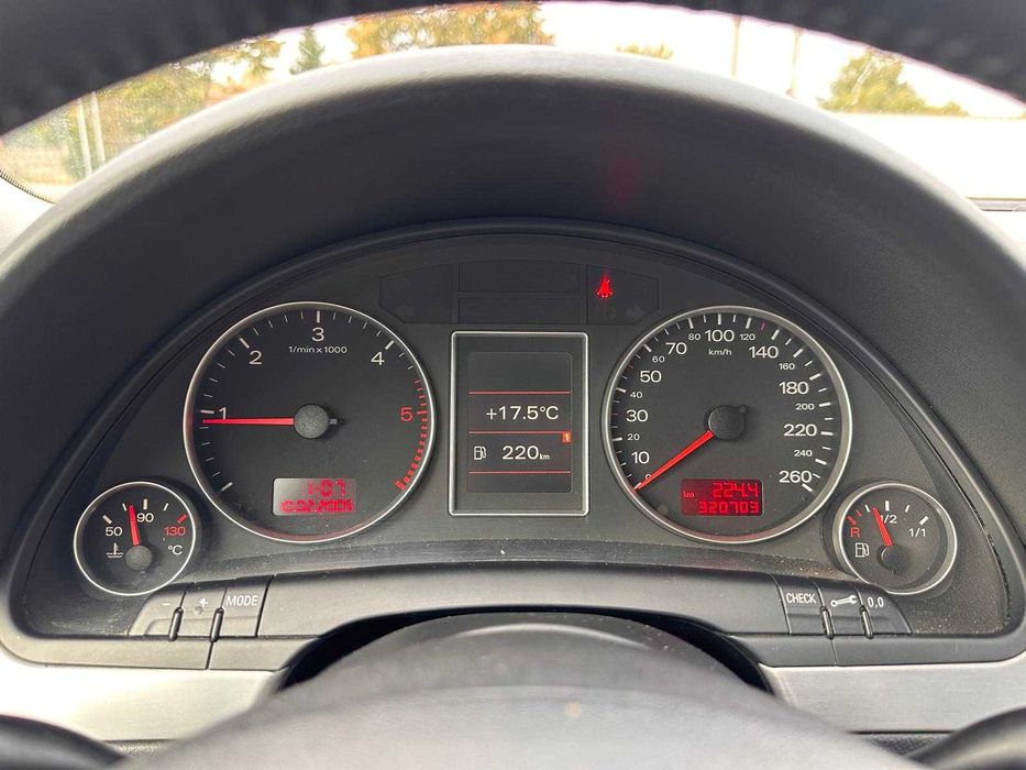 Vând.  Audi A4.B7