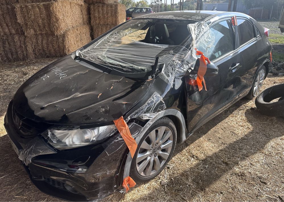 Honda Civic 9  2.2cdti На части