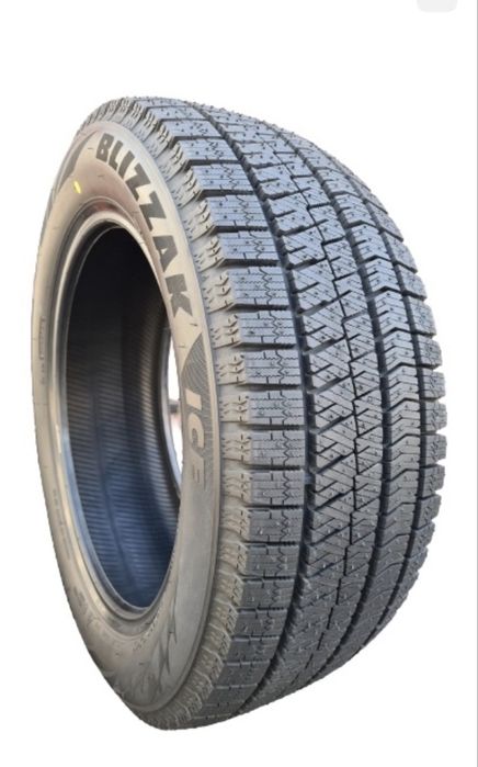 Зимние автошины 245/45 R17 новый