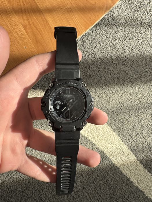 Casio G-Shock GA-2100 (Carbon Core Guard)