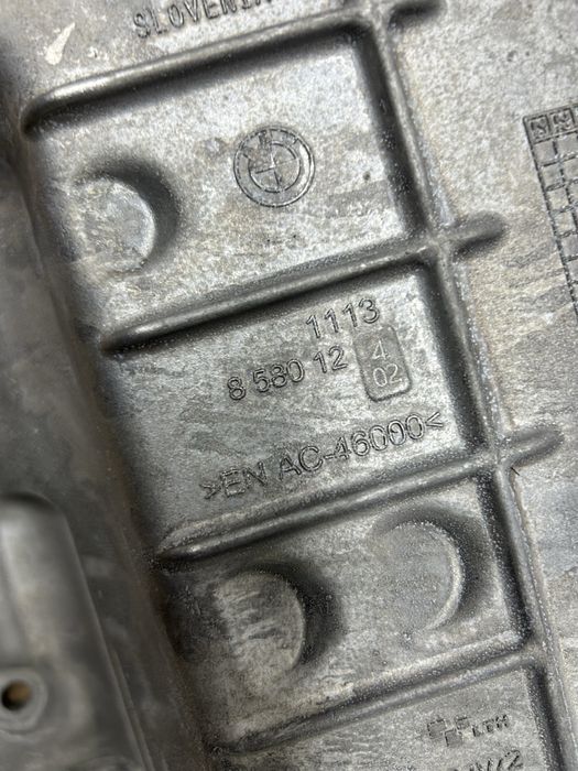 Baie ulei bmw G20 G21 G30 G01 G02 G05 G06 benzina 3.0