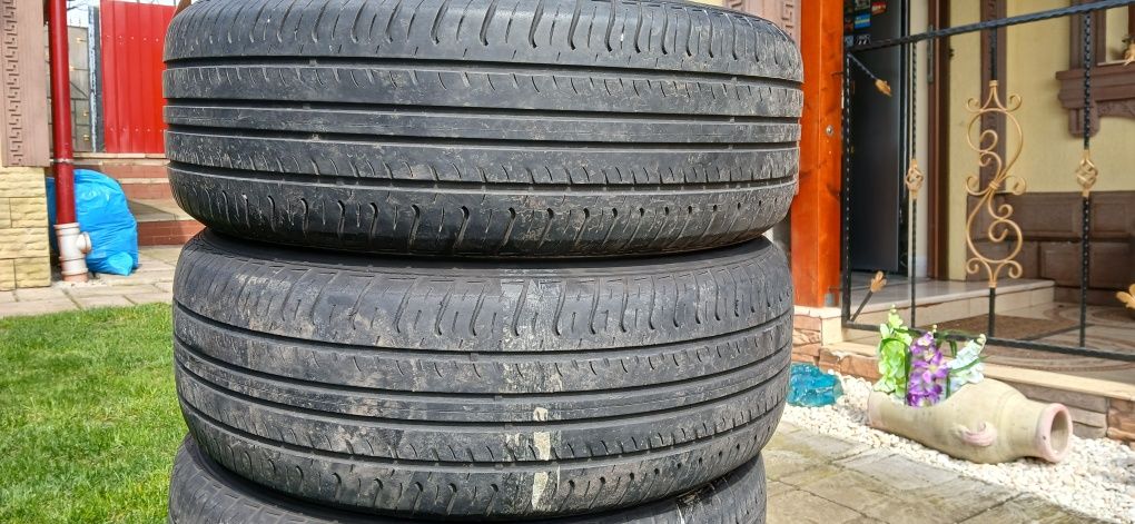 Vînd Anvelope Hankook 225 60 R17 de vară
