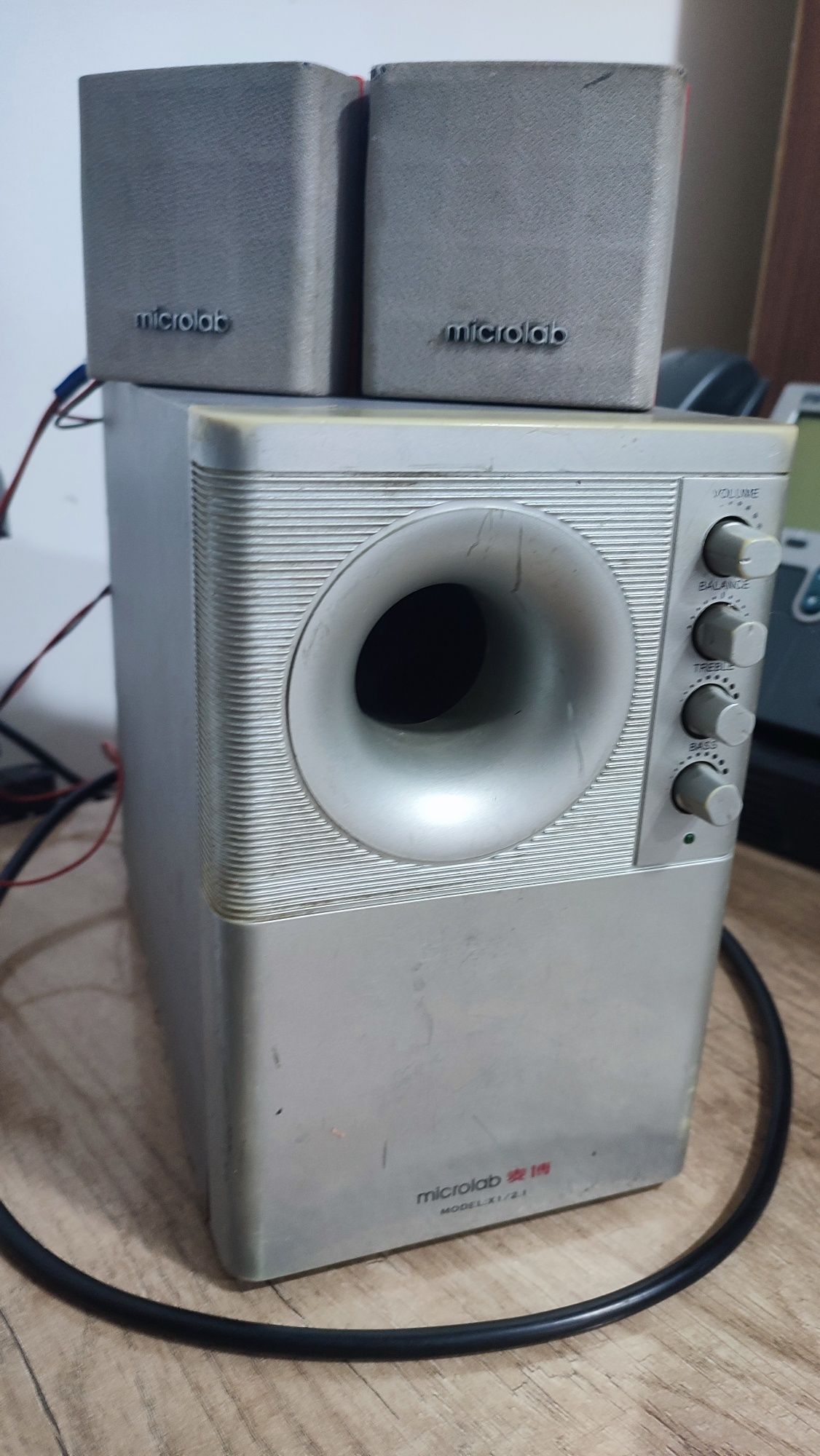 MICROLAB X1 Самбуфер стерео калонки. 2.1 качественной