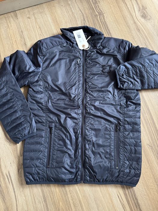 Оригинално мъжко черно яке NEWPORT  !