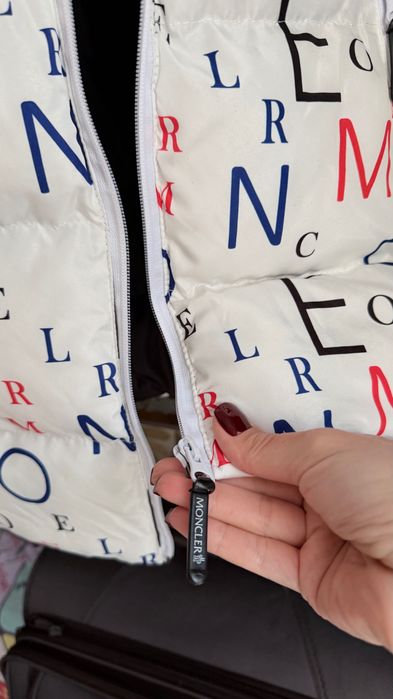 Без ръкави, елек Moncler, размер 152