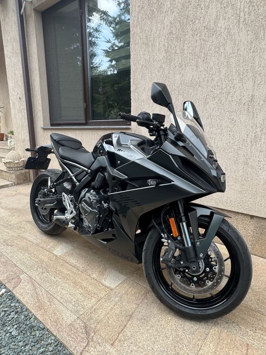 Suzuki GSX-8R • An 2024 • Unic proprietar • Stare impecabilă