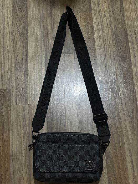 Louis vuitton чанта мъжка