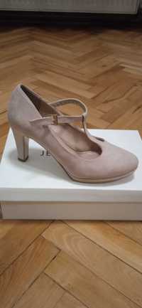 Pantofi dama cu platforma eleganți Nr 40  culoare bej pret250 lei