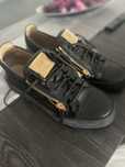 Vand pantofi sport barbati Giuseppe Zanotti originali,piele,marimea 43