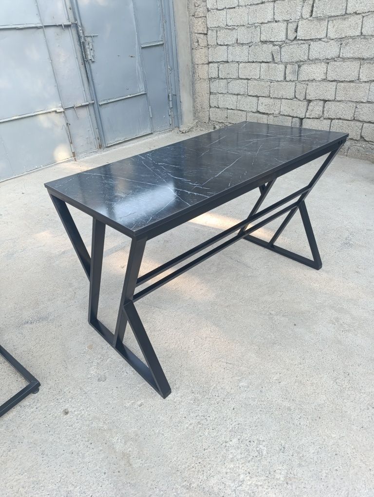 Stol loft BLEK 2025